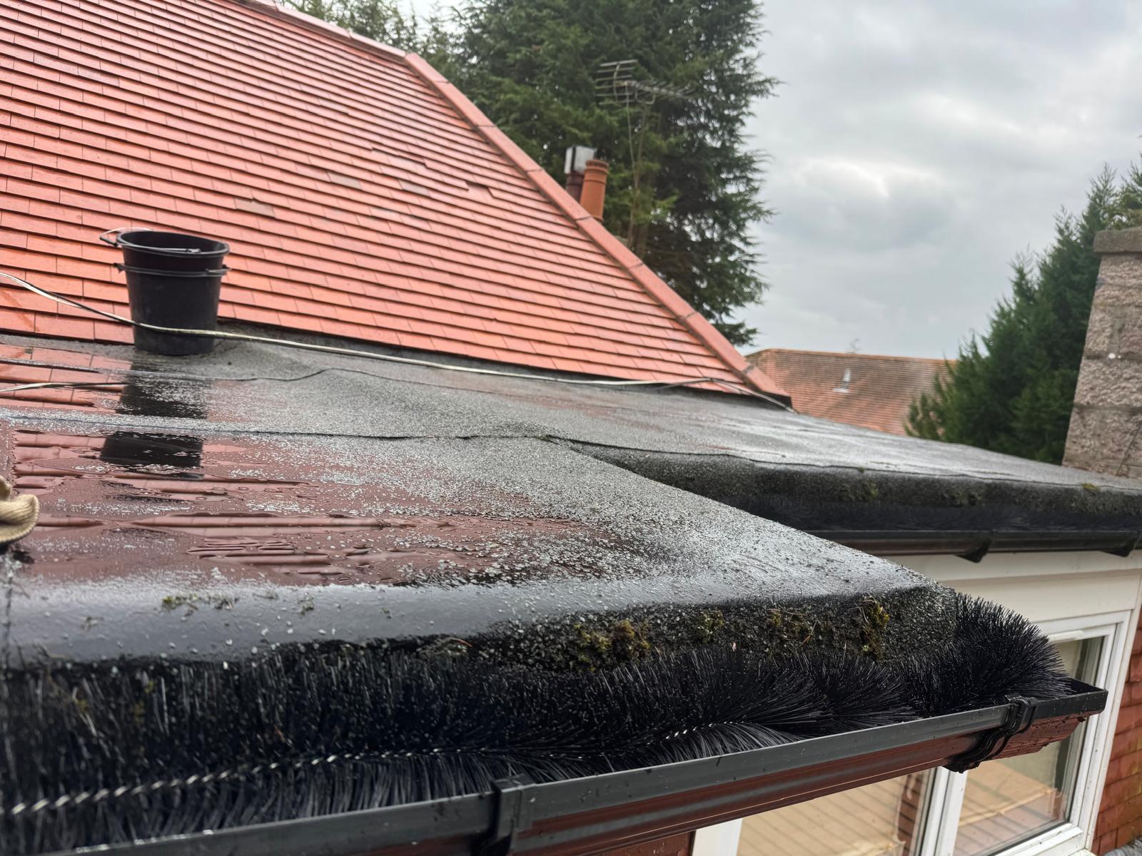 Guttering clearing and maintenance